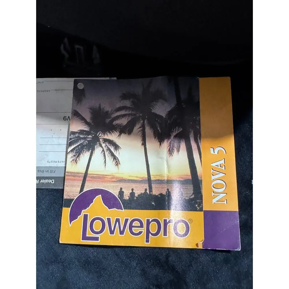 Lowepro Nova 5 Camera Bag NWOT